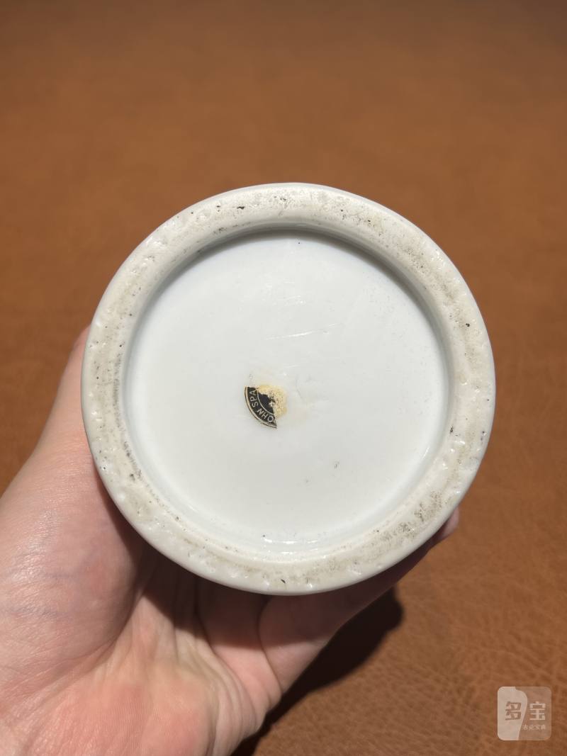 十七世纪 德化镂空花卉纹笔筒 - 图8